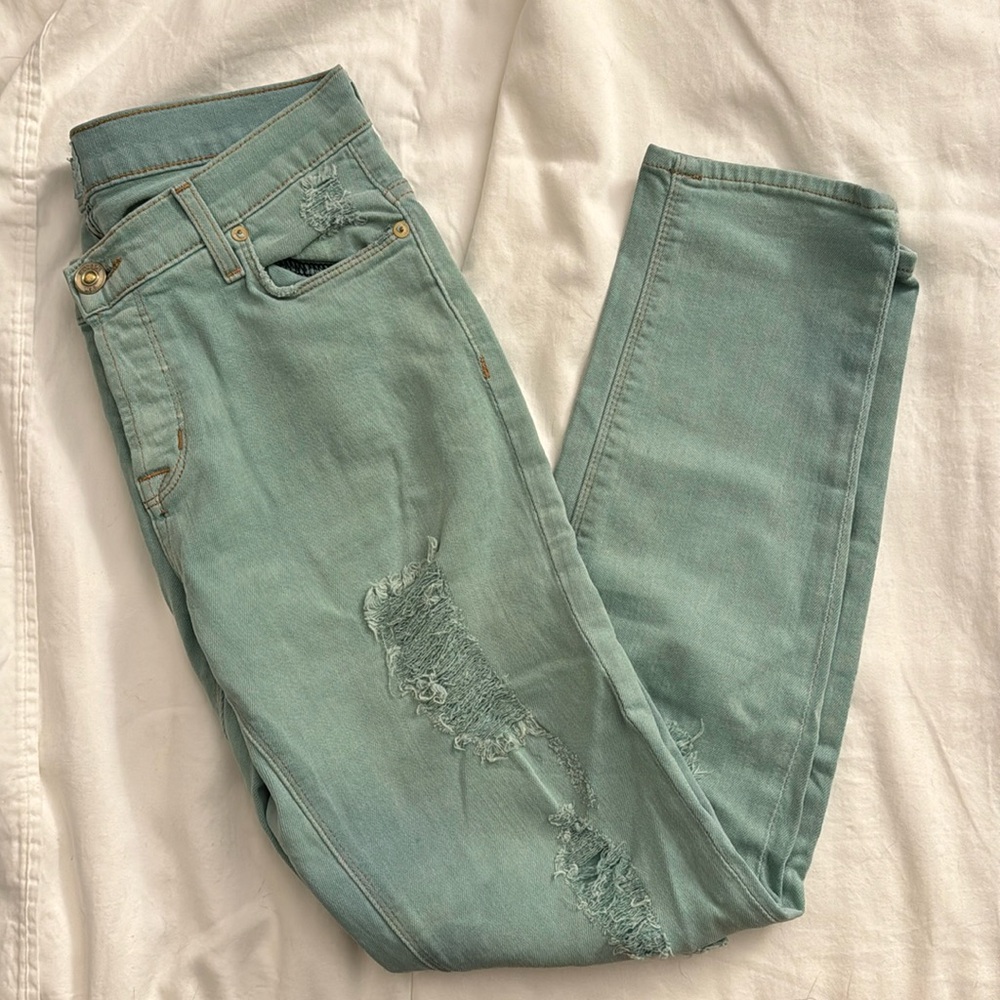 Hudson Jeans Distressed Leigh Boyfriend Pant in Mint